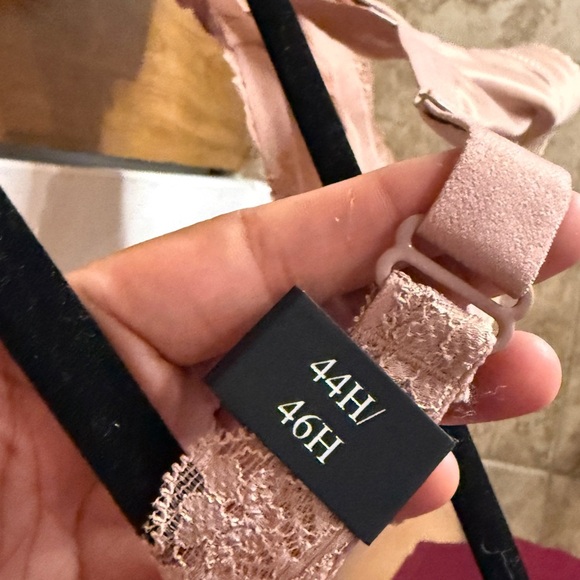 Curvy Couture Lace Full Coverage Bra in Blush Pink size 44H/46H - Picture 3 of 5